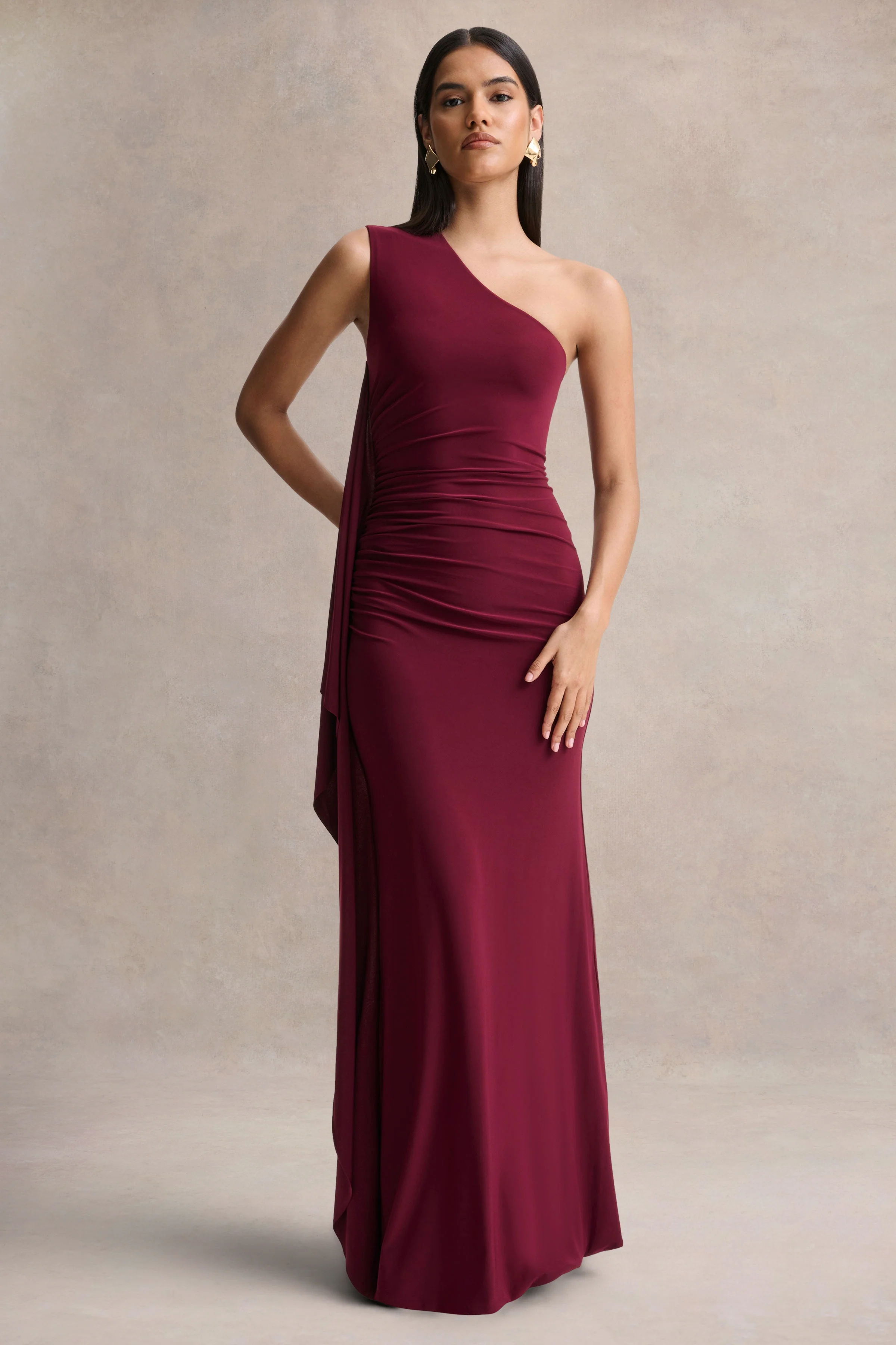 Adelina | Burgunderfarbenes One-Shoulder-Maxikleid mit Drapierung
