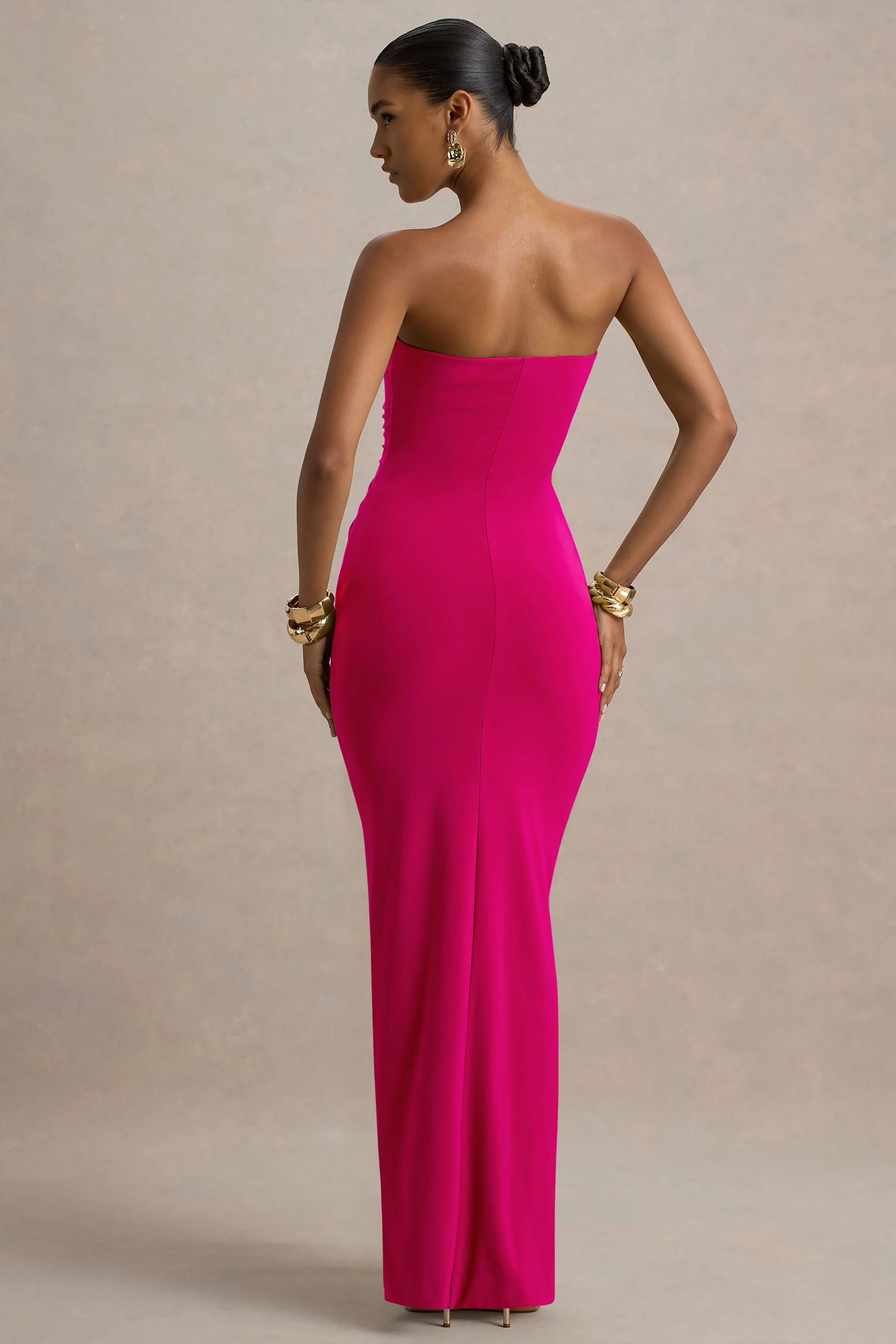 Ali | Pinkes Maxikleid mit Sweetheart-Ausschnitt und Rüschen - Image 2
