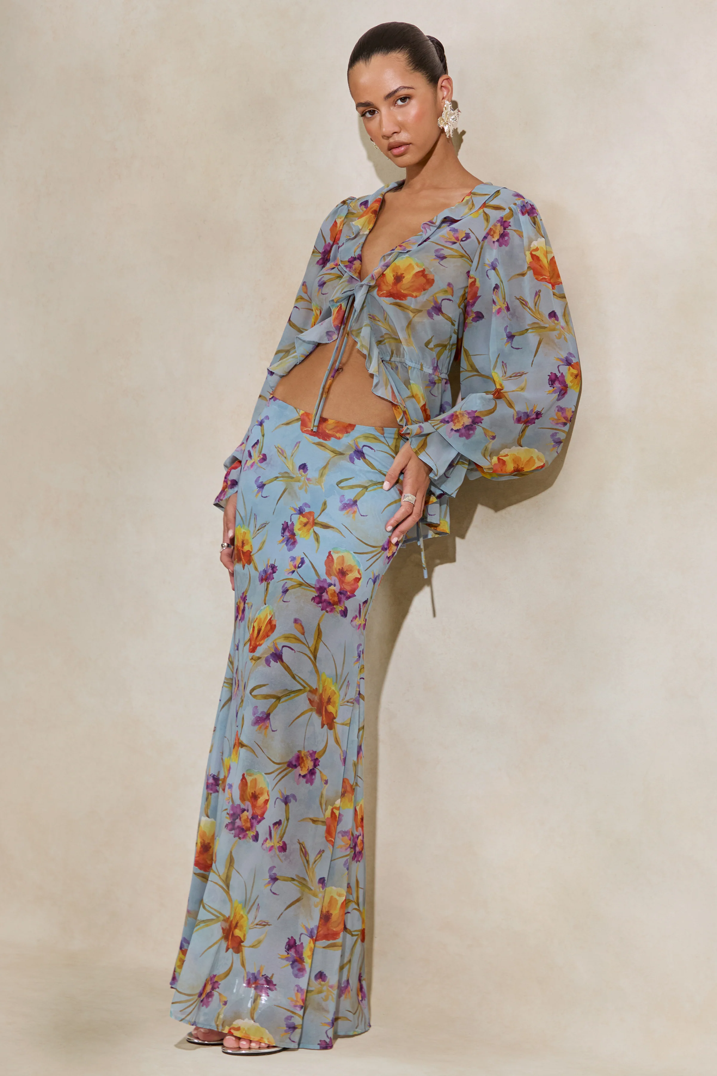 Alveta | Blauer transparenter Maxirock aus Chiffon mit floralem Print - Image 4