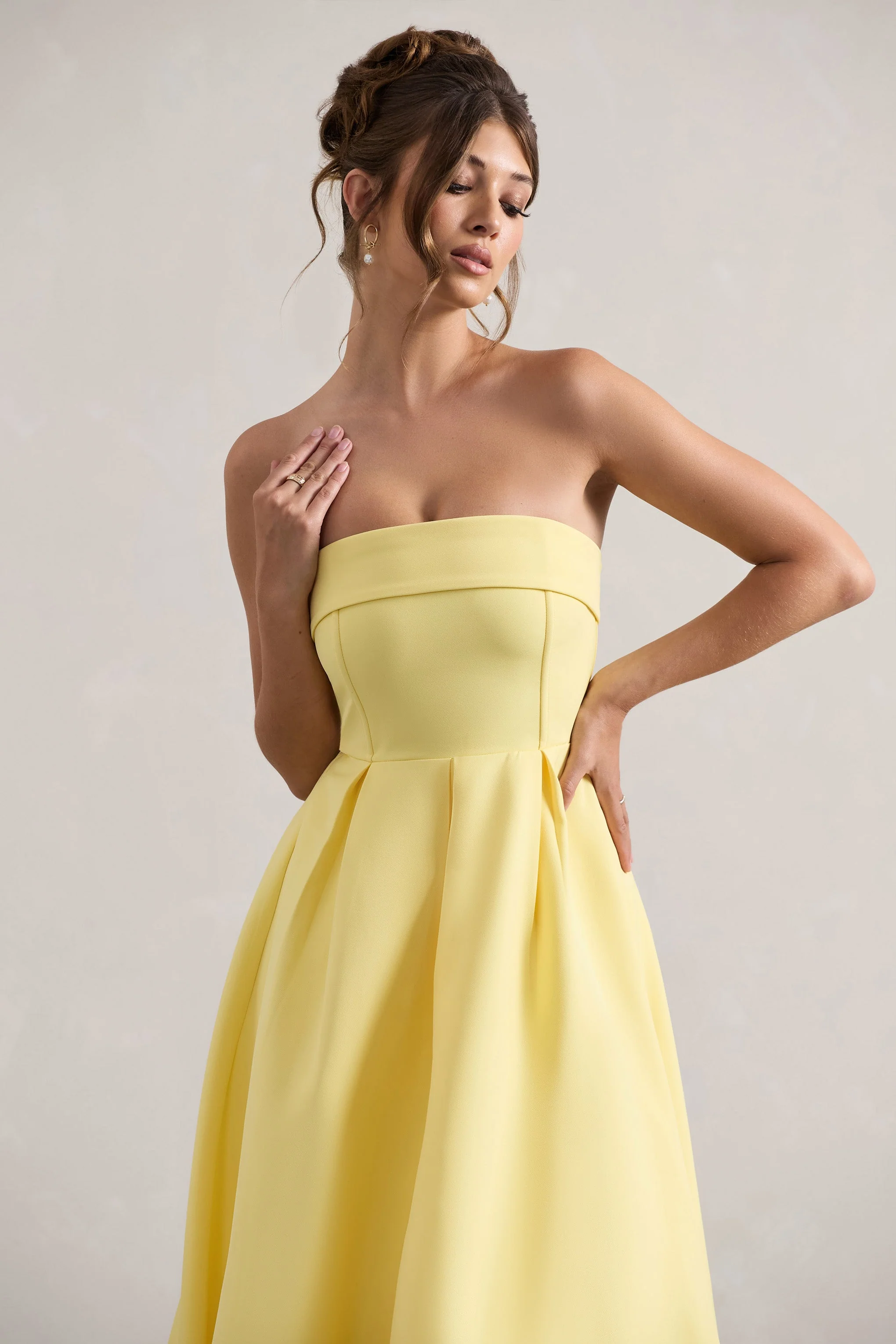 Annalise | Zitronengelbes Bandeau-Skater-Midikleid - Image 3