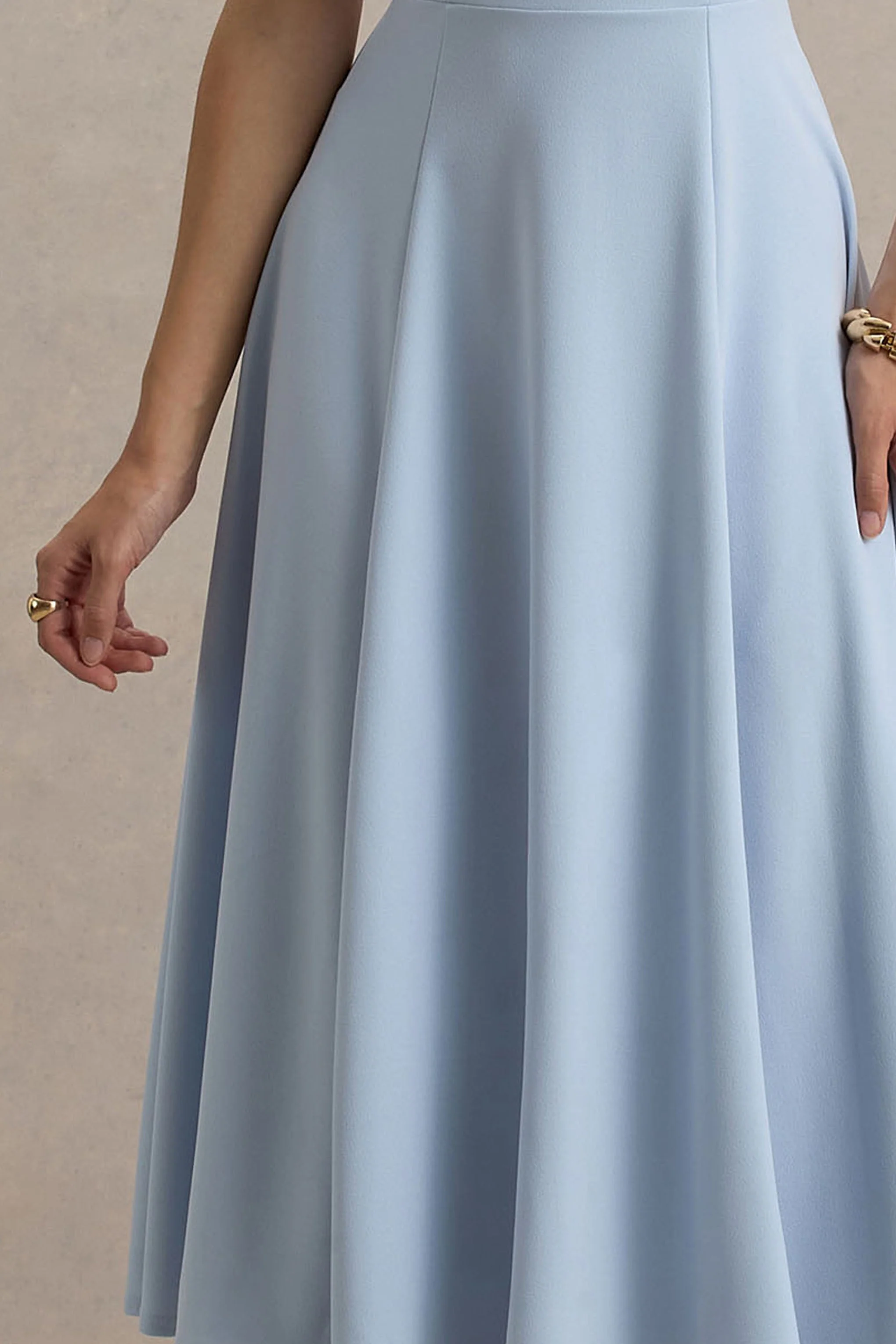 Auburn | Puderblaues Midikleid mit Halterneck - Image 6