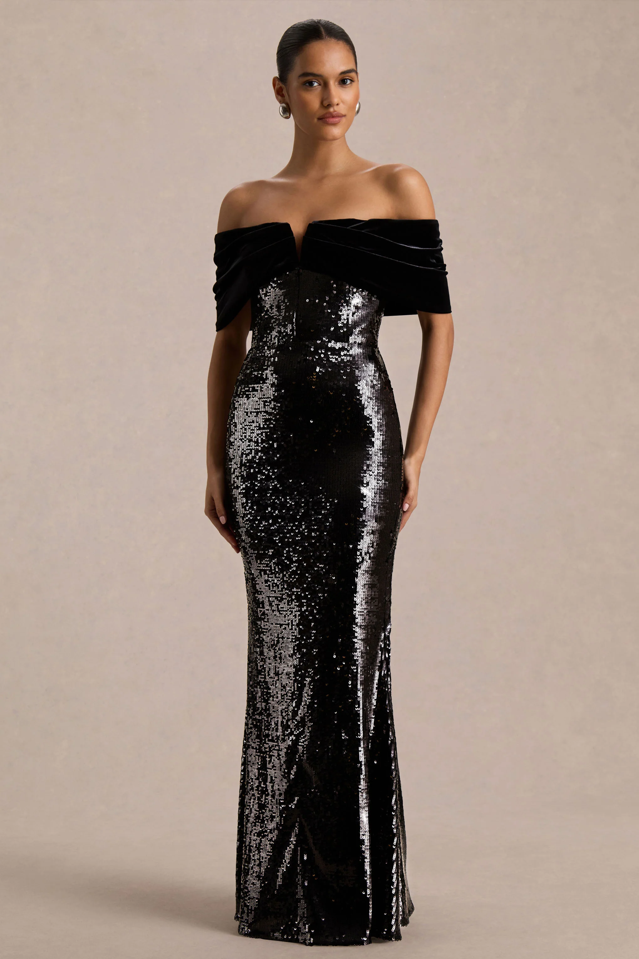 Bex | Schwarzes Pailletten-Maxikleid mit Bardot-Ausschnitt - Image 5
