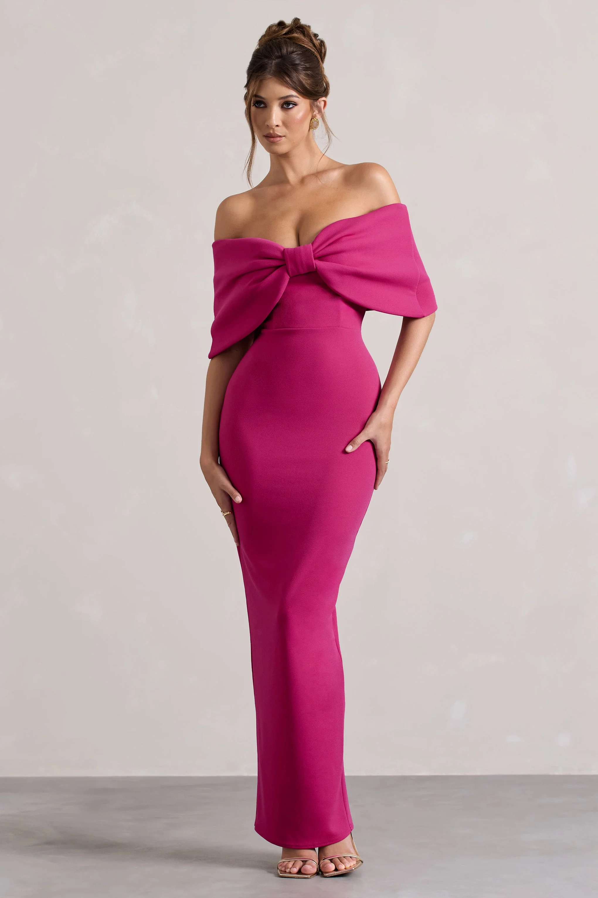 Cornelia | Trägerloses Maxikleid in Knallpink mit übergroßer Schleife - Image 5