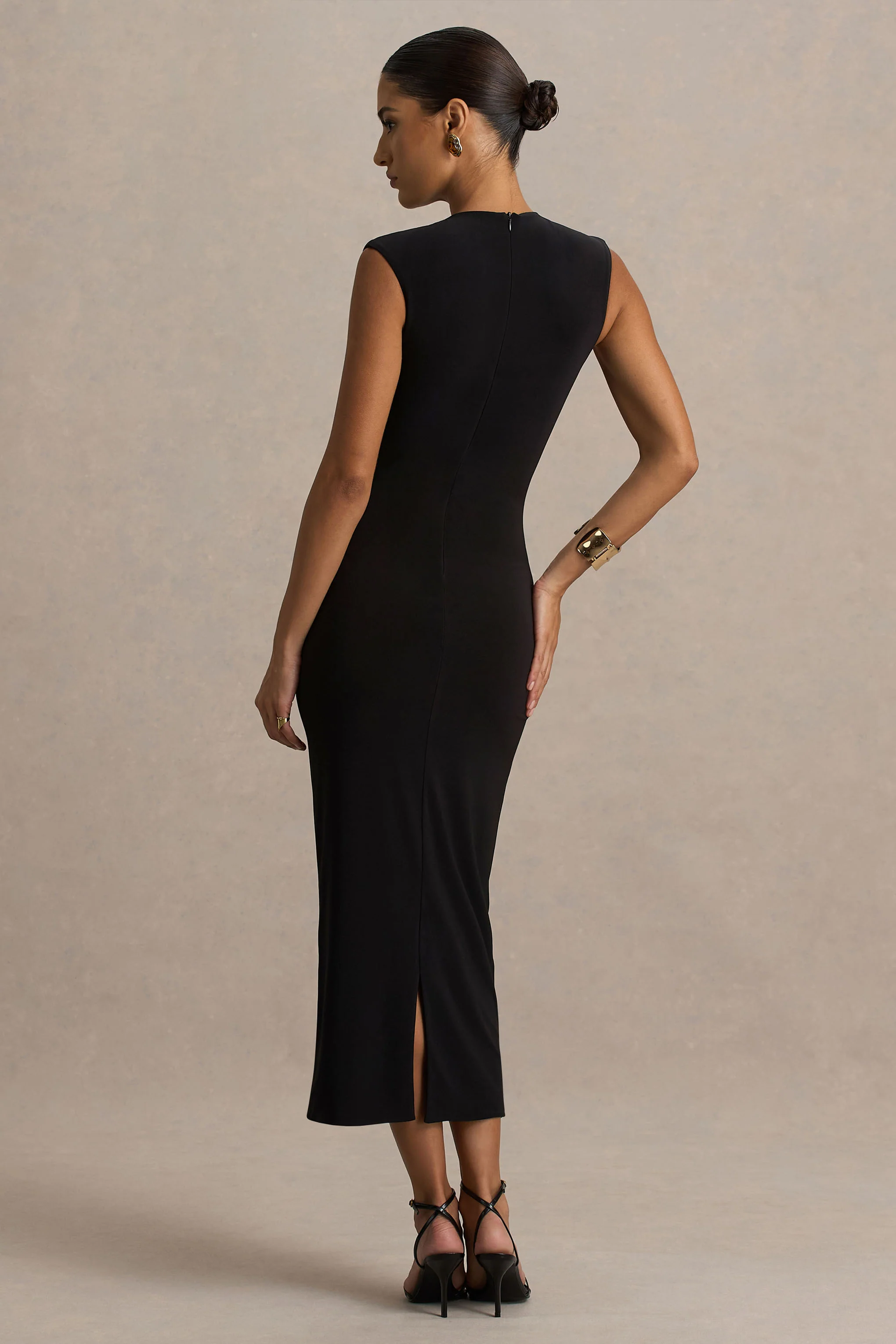 Harlow | Schwarzes Midikleid mit Rundhalsausschnitt und Wickeldetail - Image 2