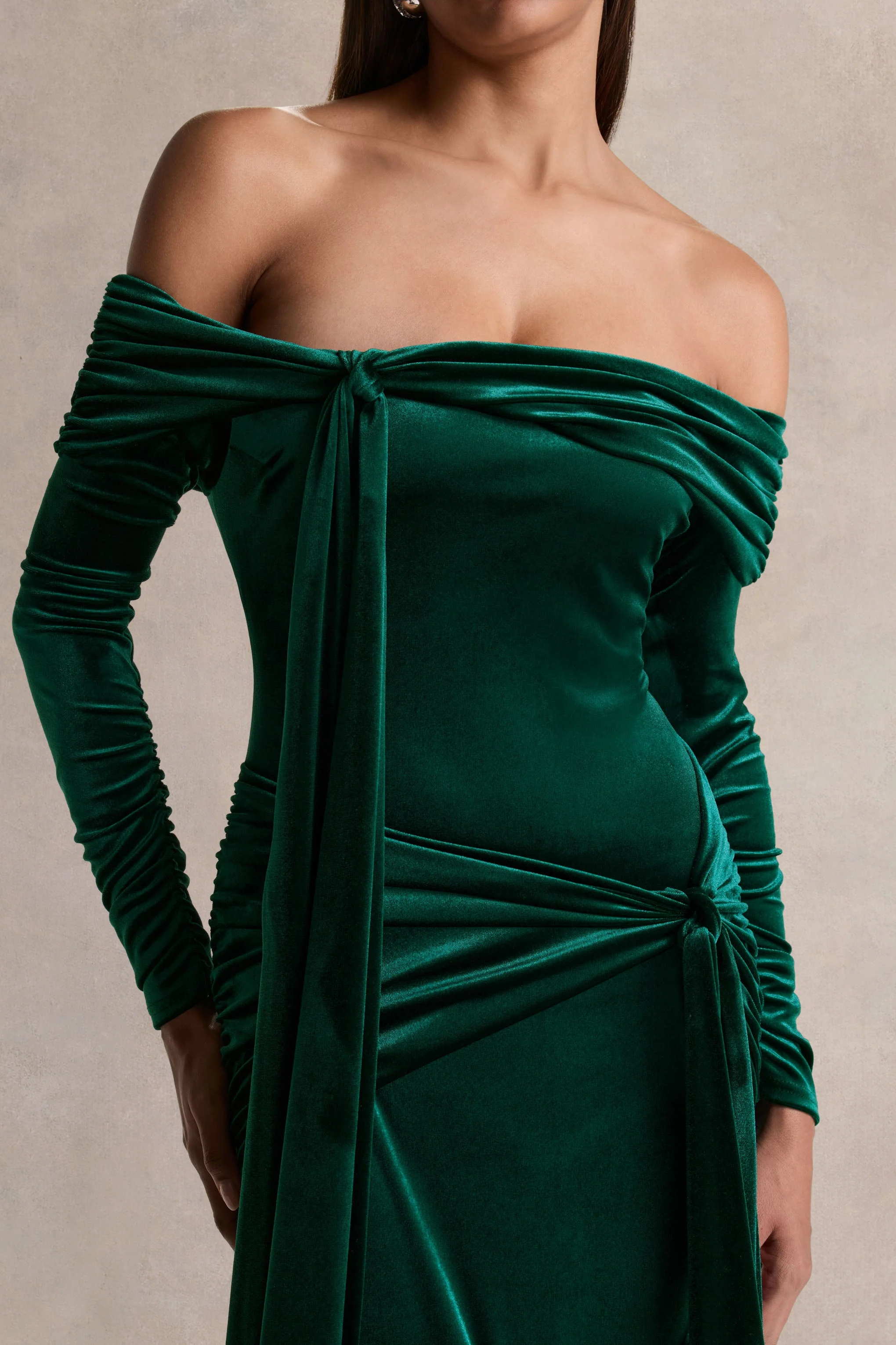 Jessara | Flaschengrünes Maxikleid mit Bardot Ausschnitt und Knoten Details - Image 3