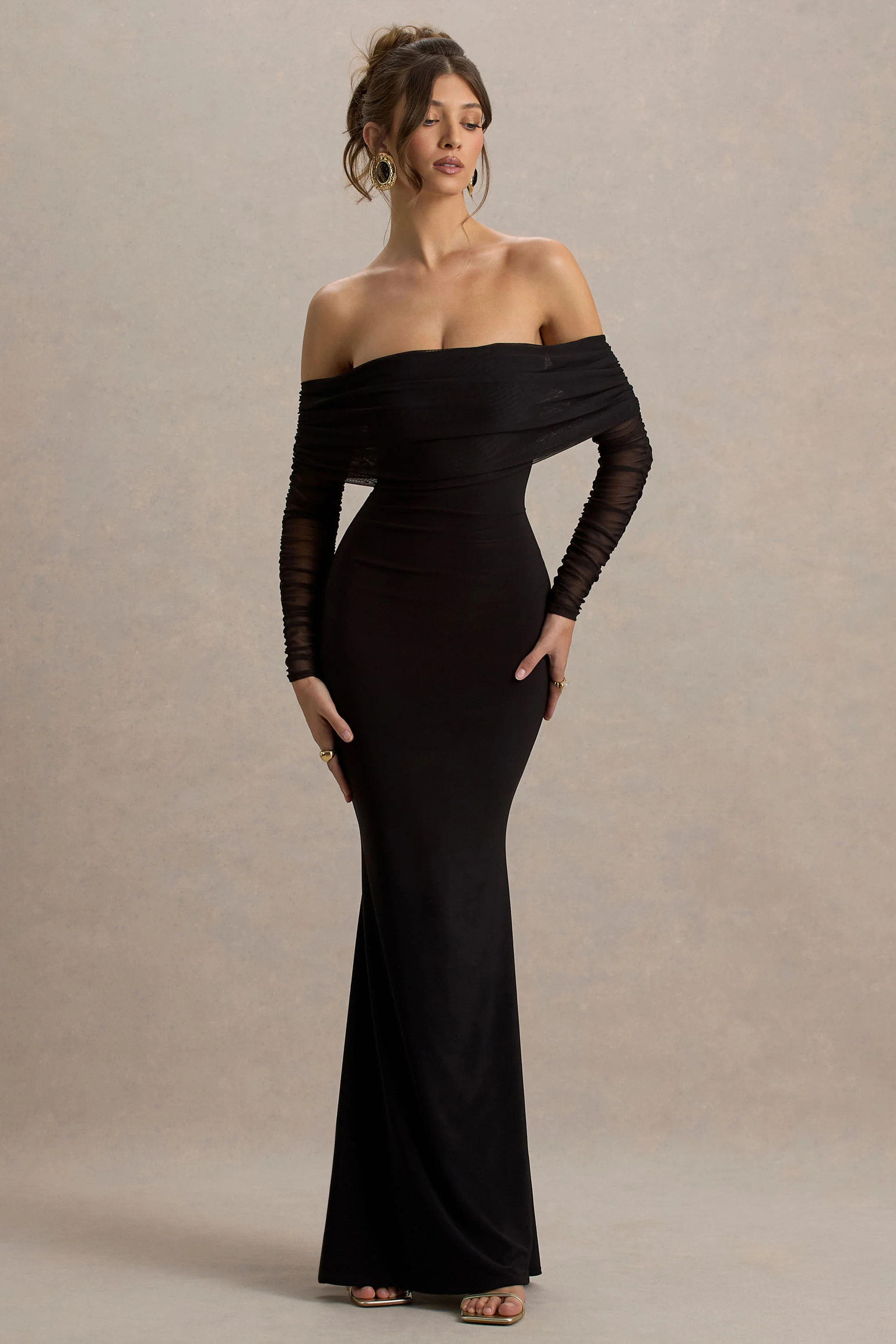 Madeleine | Schwarzes Fischschwanz-Maxikleid mit Bardot-Meshlangärmeln - Image 6