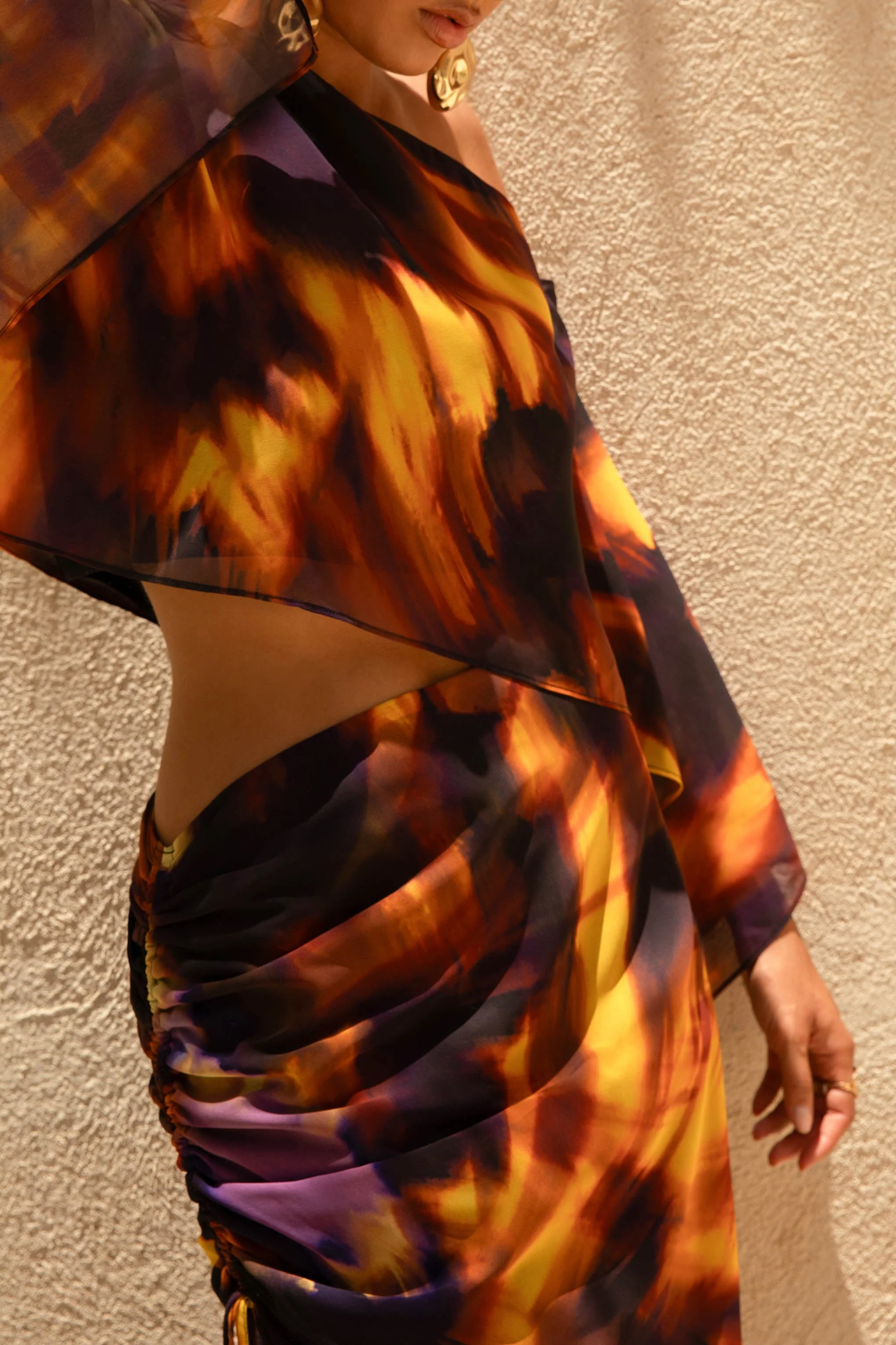 Nadine | Rauchdruck Asymmetrischer Maxirock mit Schlitz - Image 4