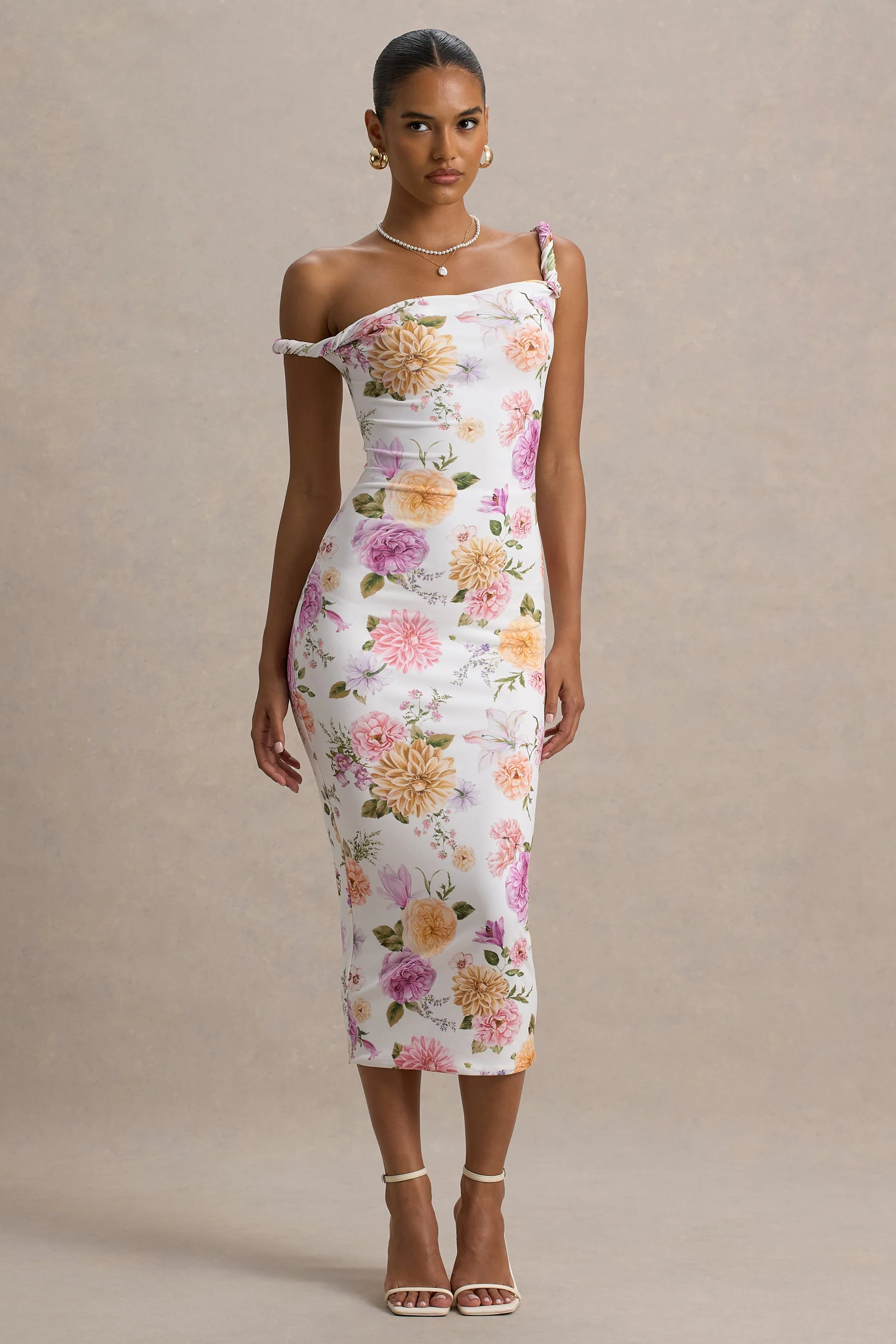 Nora | Pfirsich- und fliederfarbenes Midikleid mit Blumenprint und asymmetrischem Ausschnitt - Image 4
