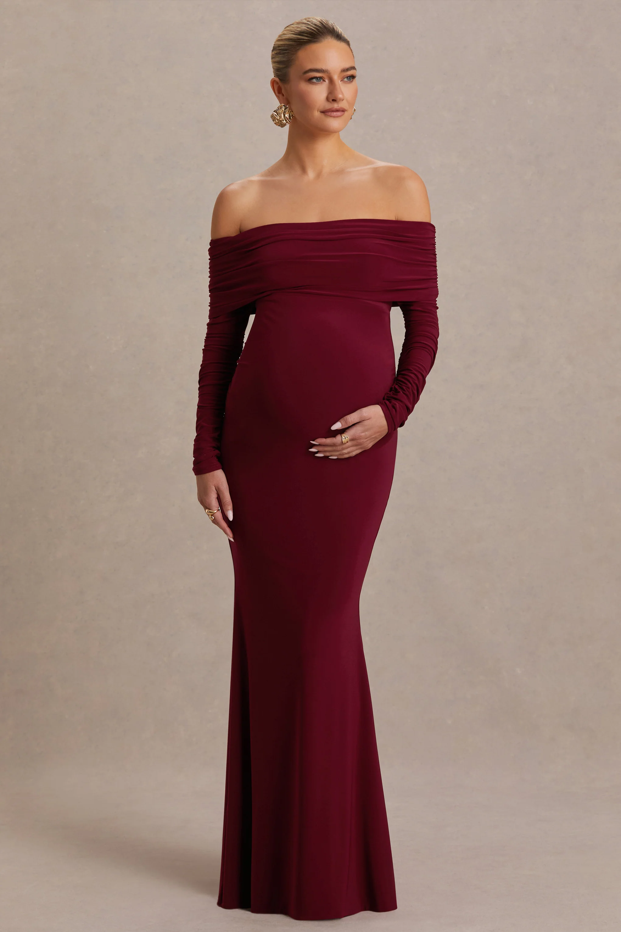 Odessa | Beerenfarbenes Umstands-Maxikleid mit Bardot-Ausschnitt - Image 4