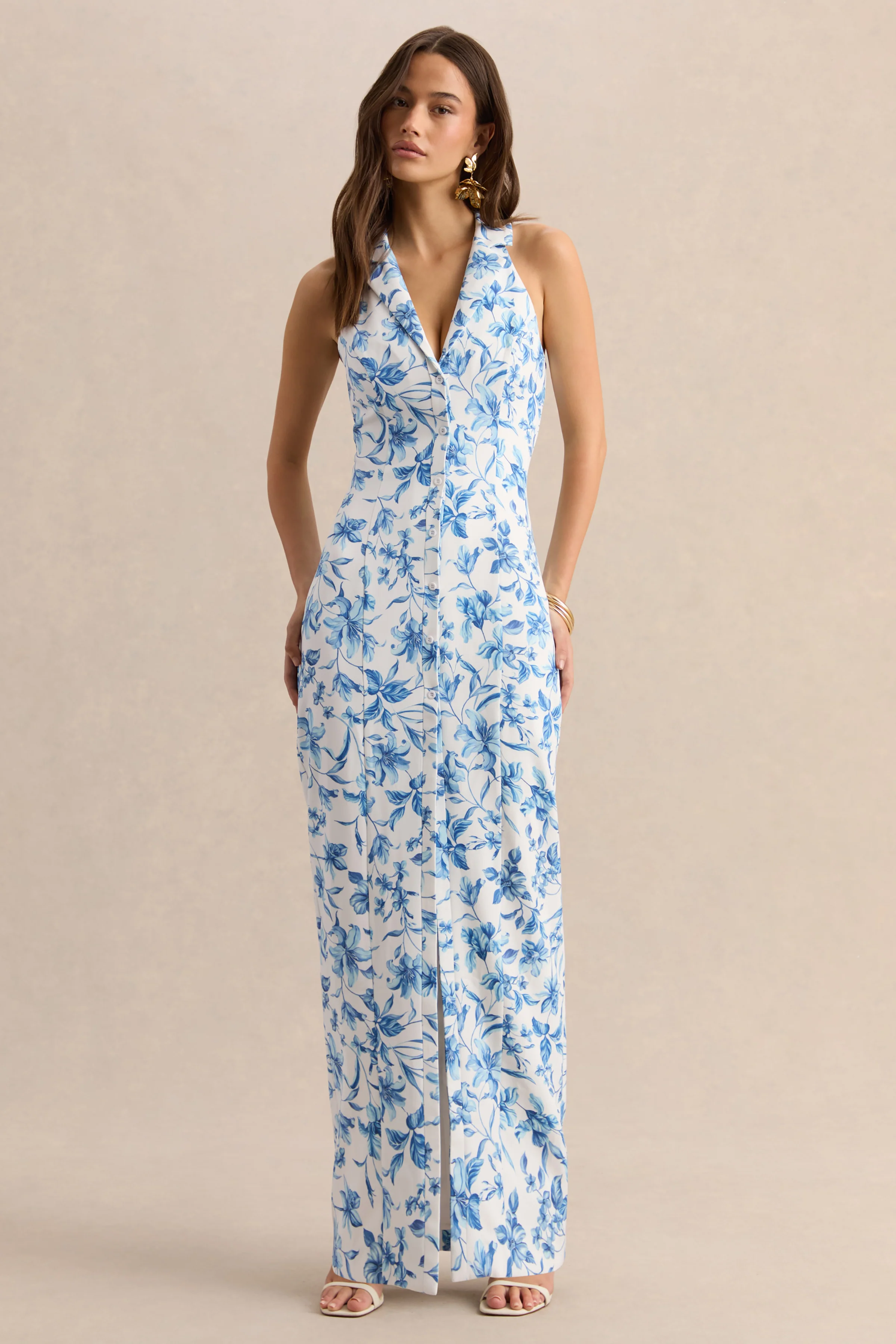 Quinn | Maxikleid mit blauem Porzellanprint und tiefem Ausschnitt