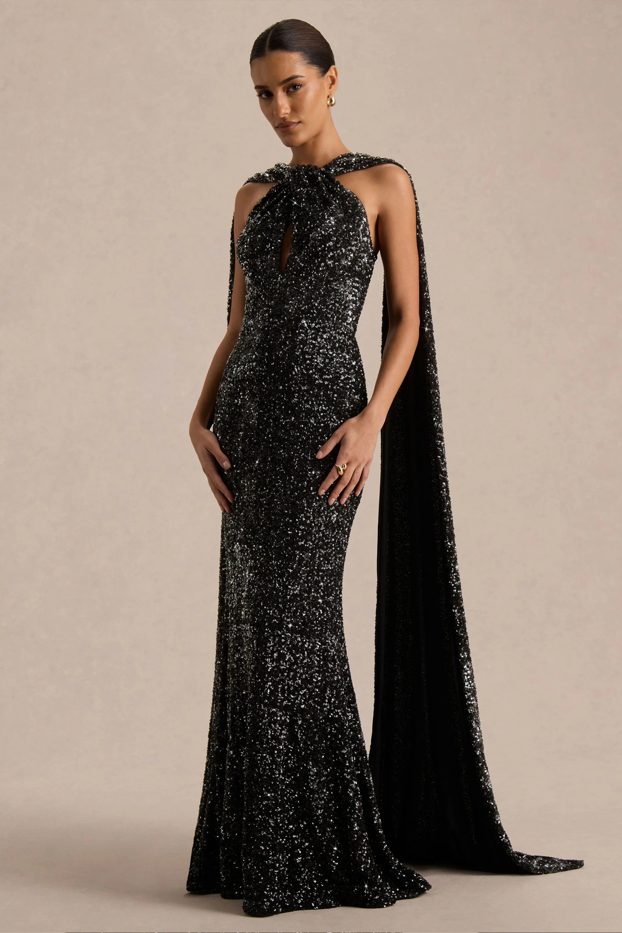 Renelle | Schwarzes Maxikleid aus Pailletten mit Neckholder-Ausschnitt - Image 4
