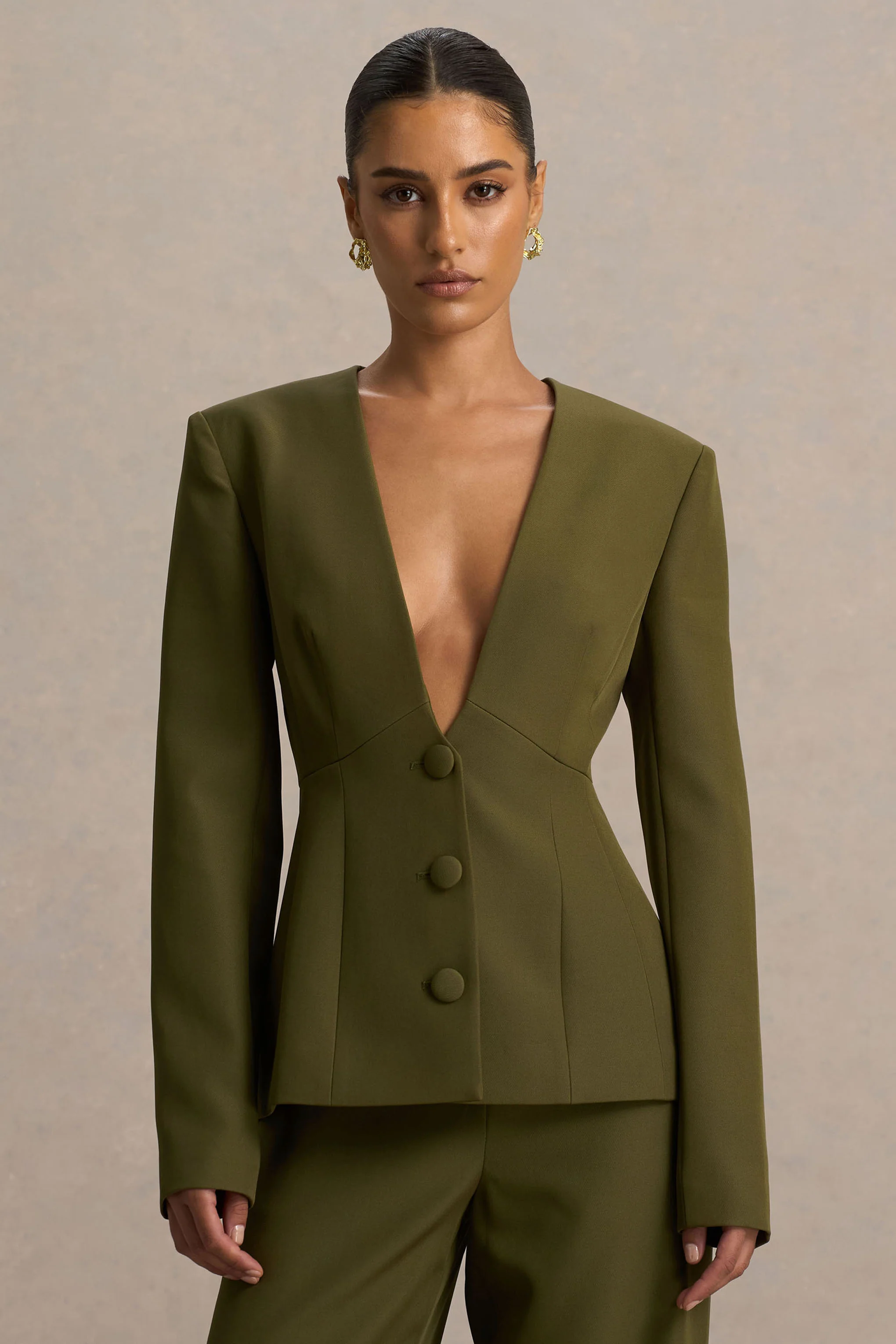 Rosalina | Olivgrüner, taillierter Blazer mit tiefem Ausschnitt