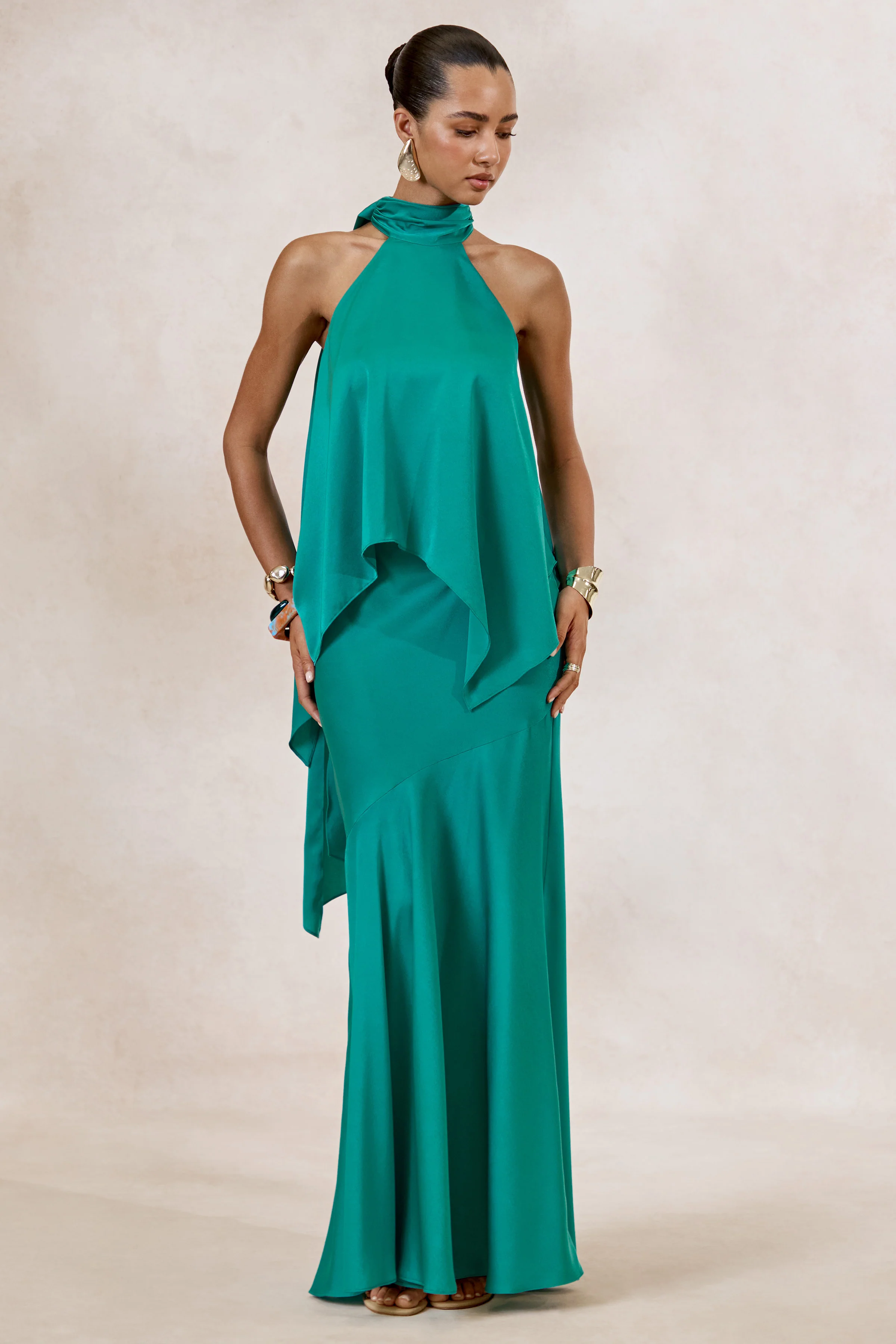 Sarina | Tealfarbenes Oberteil aus Satin mit Neckholder-Ausschnitt - Image 2