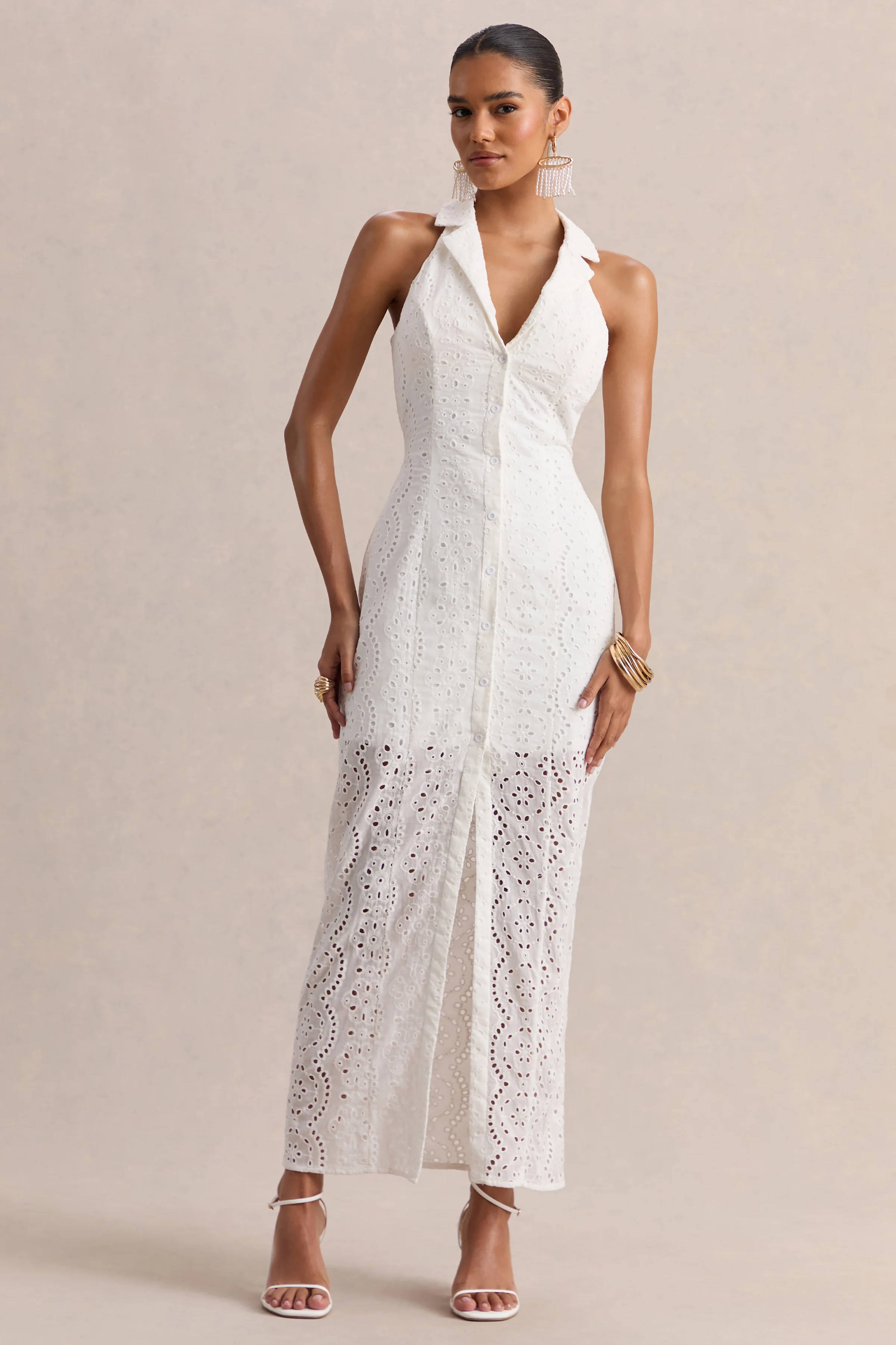 Tover | Weißes Maxikleid aus Broderie Anglaise mit tiefem Ausschnitt