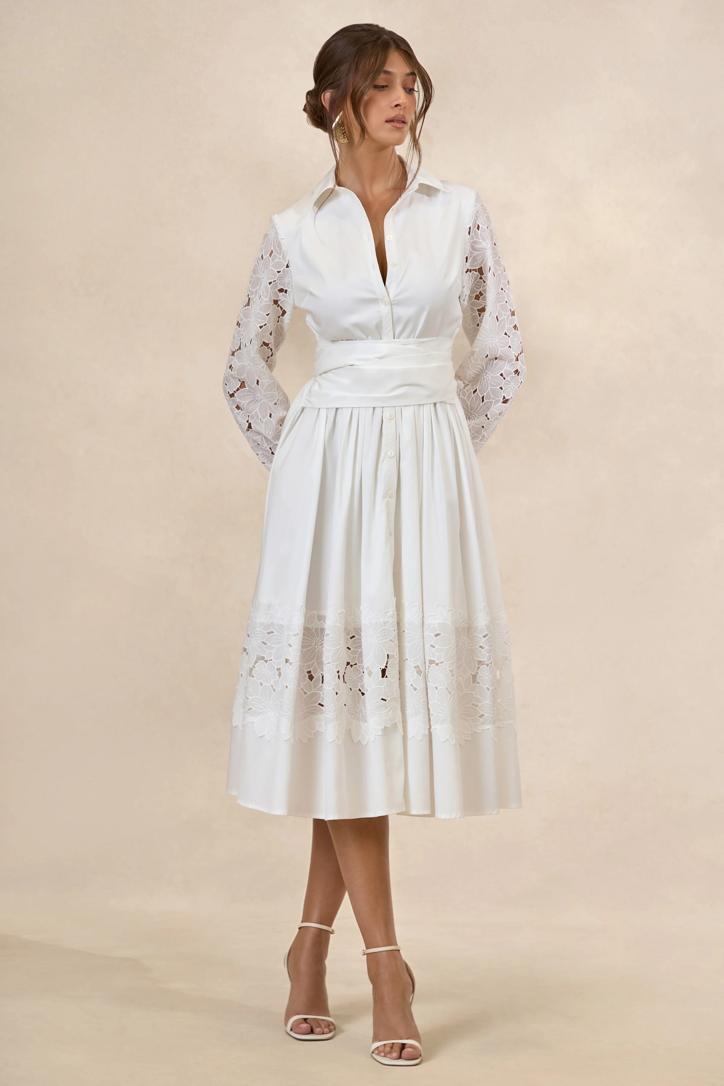 Zalynne | Weißes Midikleid mit Kragen - Image 4